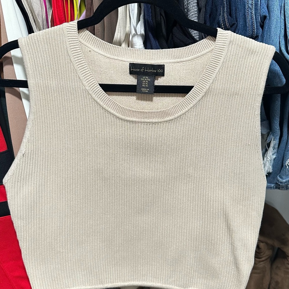 House of Harlow 1960 Beige Ribbed Crop Top